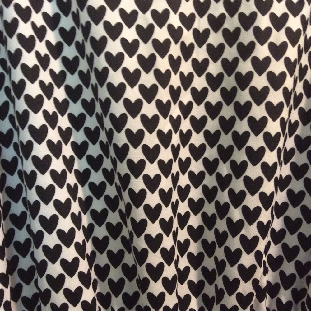 ❤️3/$15❤️ Bebo heart print sundress - Picture 3 of 5